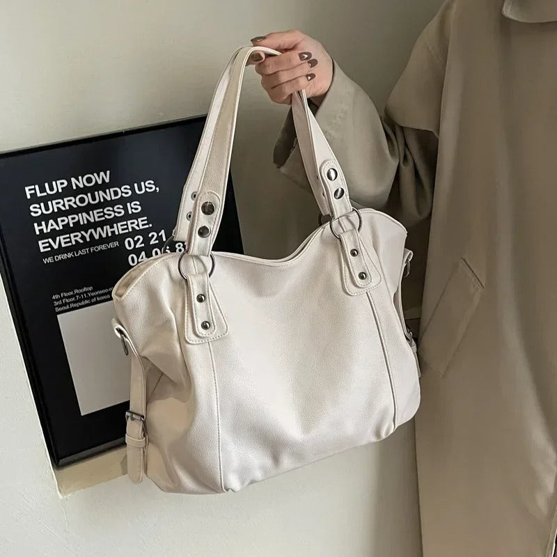 Hannah | Geräumige Damen Tote Bag Nieten Schultertasche Kunstleder