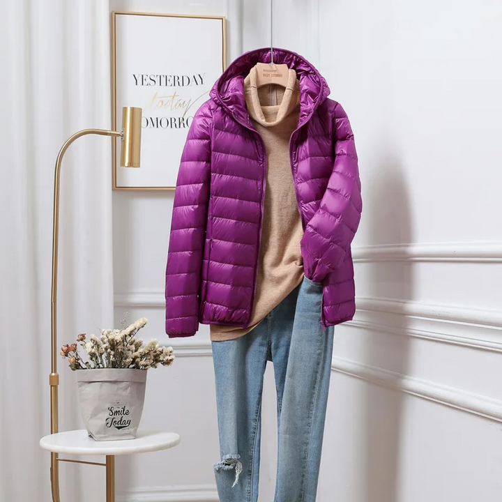Gudrun | Damen Winterjacke mit Kapuze und Reißverschluss