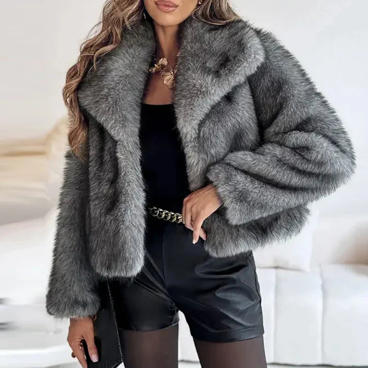 Doris | Damen Gemütliche Kurze Winterjacke aus Kunstfell