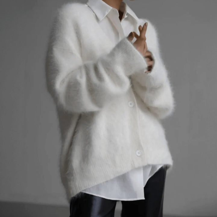 Damen Flauschige Oversized Strickjacke mit Knopfleiste V-Ausschnitt - Avoiré-Weiß