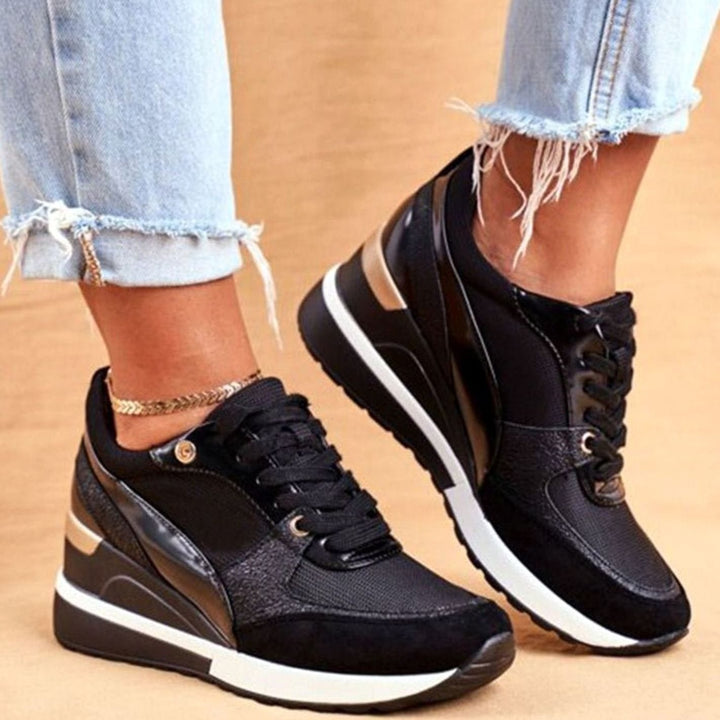 Damen Keilabsatz-Sneaker Schnürer Metallic-Detail Streetwear