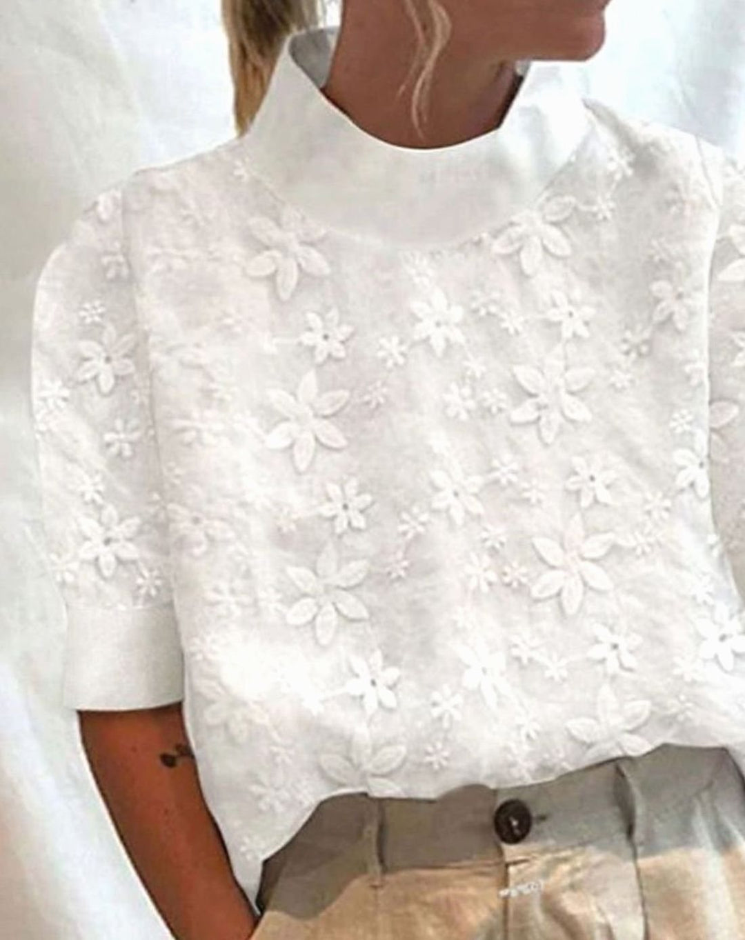 Damen Kurzarm-Bluse mit hohem Kragen und Blumenmuster - Weiß