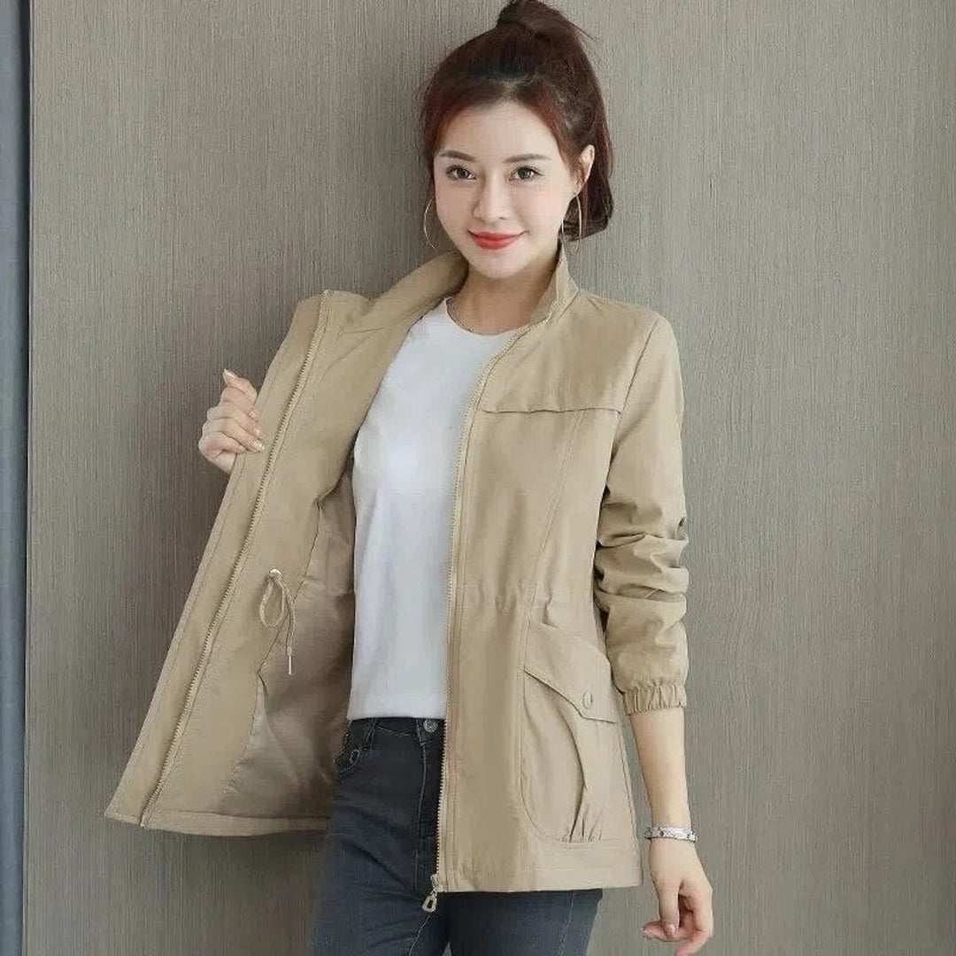 Damen Kurzjacke leichte Übergangsjacke mit Reißverschluss Seitentaschen - Khaki