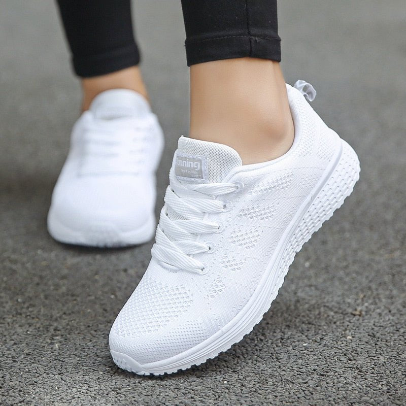 Damen Orthopädische Atmungsaktive Schnürsneaker mit Weiter Zehenbox - White
