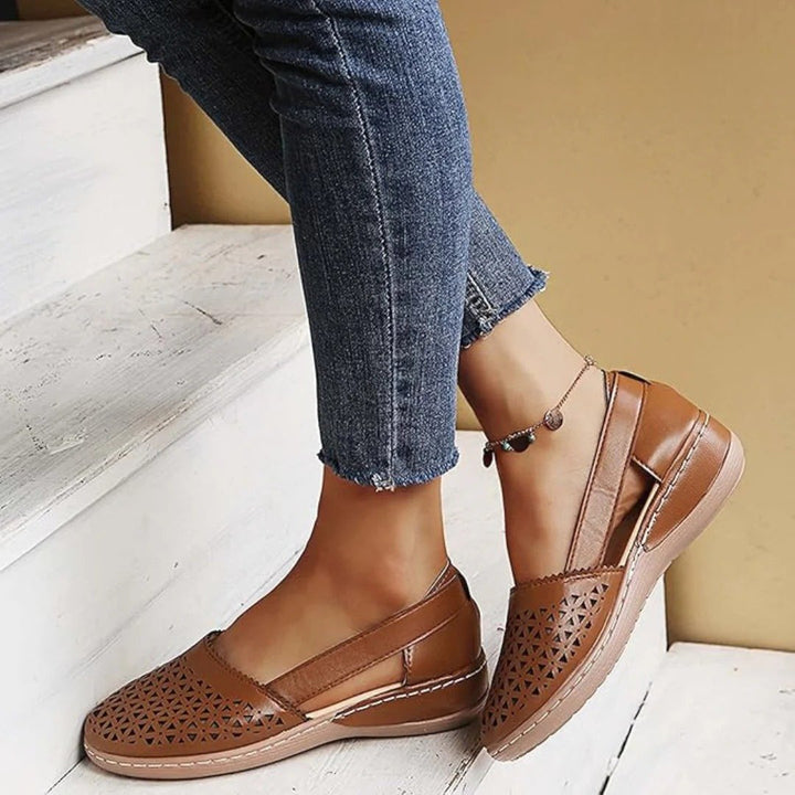 Damen Orthopädische Slip-On Schuhe Gelocht - Brown