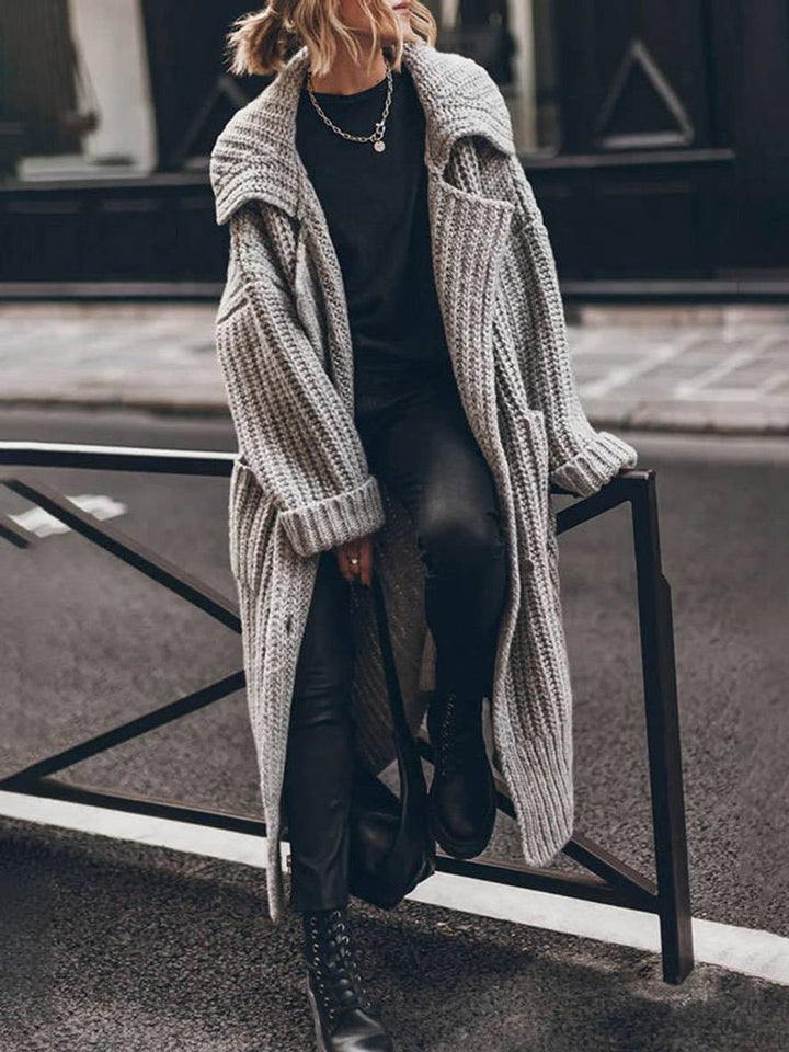 Damen Oversized Grobstrick-Cardigan mit Revers und Knopfleiste - Grau