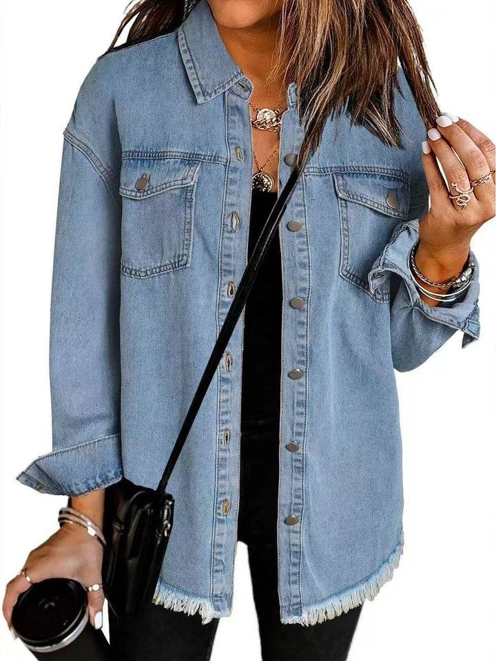 Damen Oversized Jeansjacke Langarm mit Knopfleiste Fransen-Saum - Hellblau