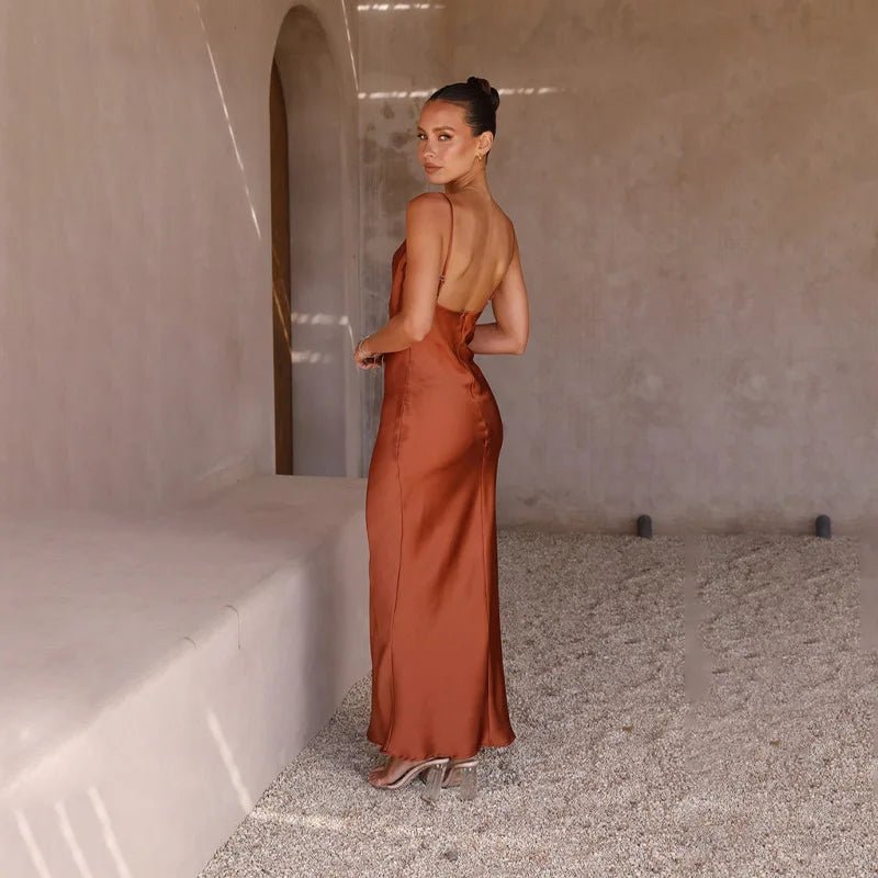 Damen Satin Maxikleid rückenfrei mit Schlitz figurbetont