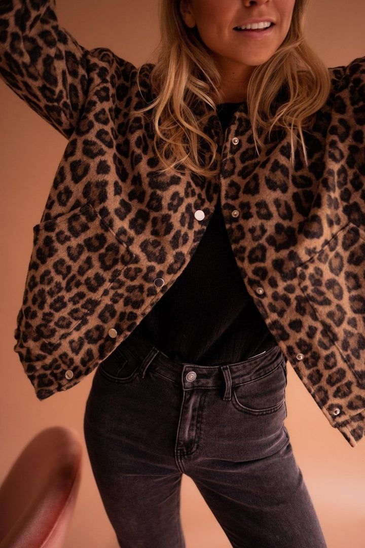 Damen Steppjacke Oversized Leopardenmuster Druckknopf