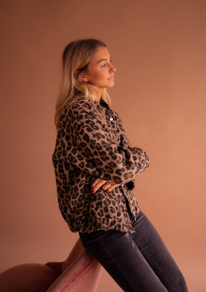 Damen Steppjacke Oversized Leopardenmuster Druckknopf