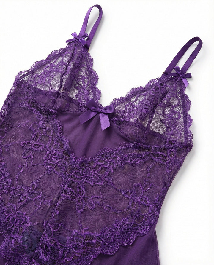 Damen transparentes Spitzen-Negligé mit Mesh-Einsätzen und G-String