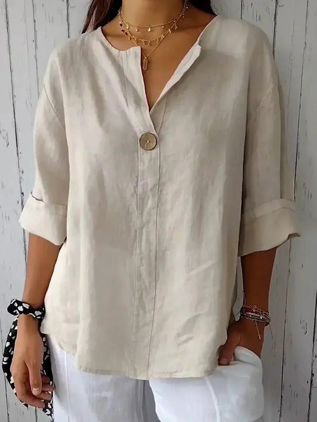 Damen V-Ausschnitt Bluse mit 3/4-Ärmeln lockere Passform Knopfdetail - Beige