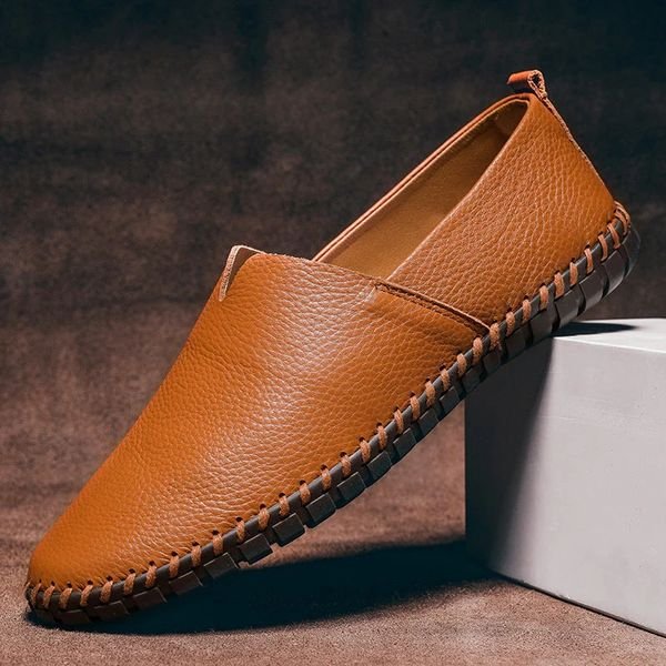 Herren Slipper Loafer aus genarbtem Leder mit Whipstitch-Naht - Caramel