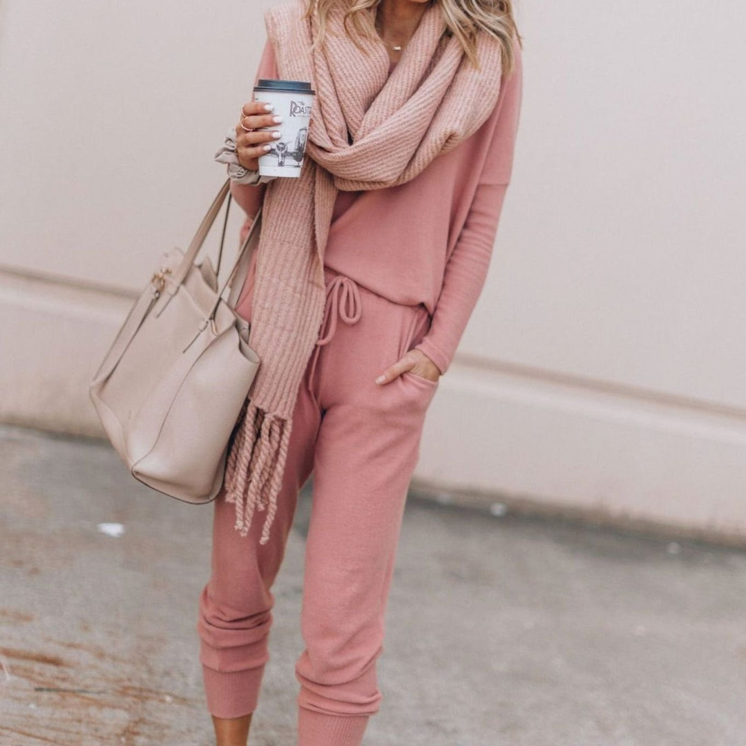Lässiges Lounge Set für Damen mit Rundhals Langarmshirt Jogginghose